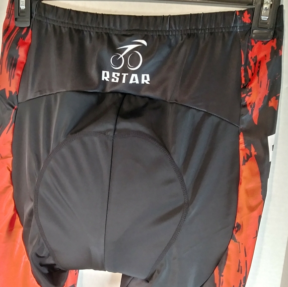 Men's Black & Red 3D Padded Cycling Shorts - Picture 5 of 9